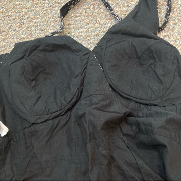 WHBM Black and White Embroidered Halter Dress - Size 6 - Picture 8 of 9